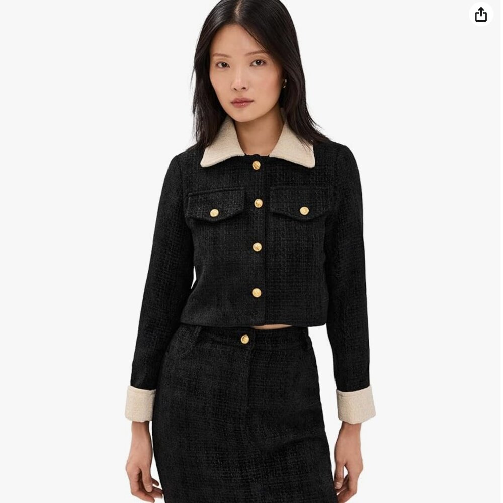 MOON RIVER Women's Long Sleeve Gold Button Closure Cropped Blazer